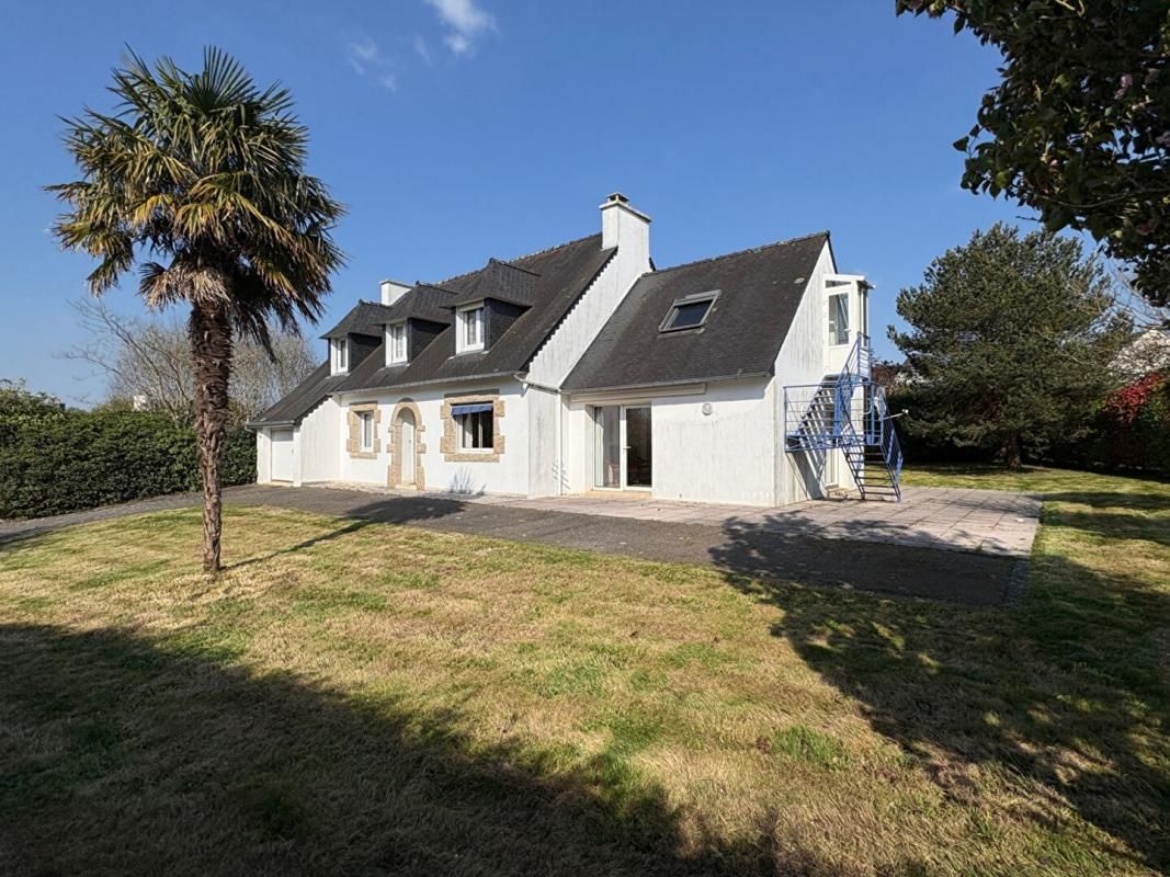 A vendre RIEC SUR BELON (29340) Maison 9 pièces 4 chambres 184 m2