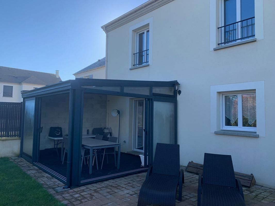 LE PERRAY-EN-YVELINES Maison 3 chambres avec garage 2