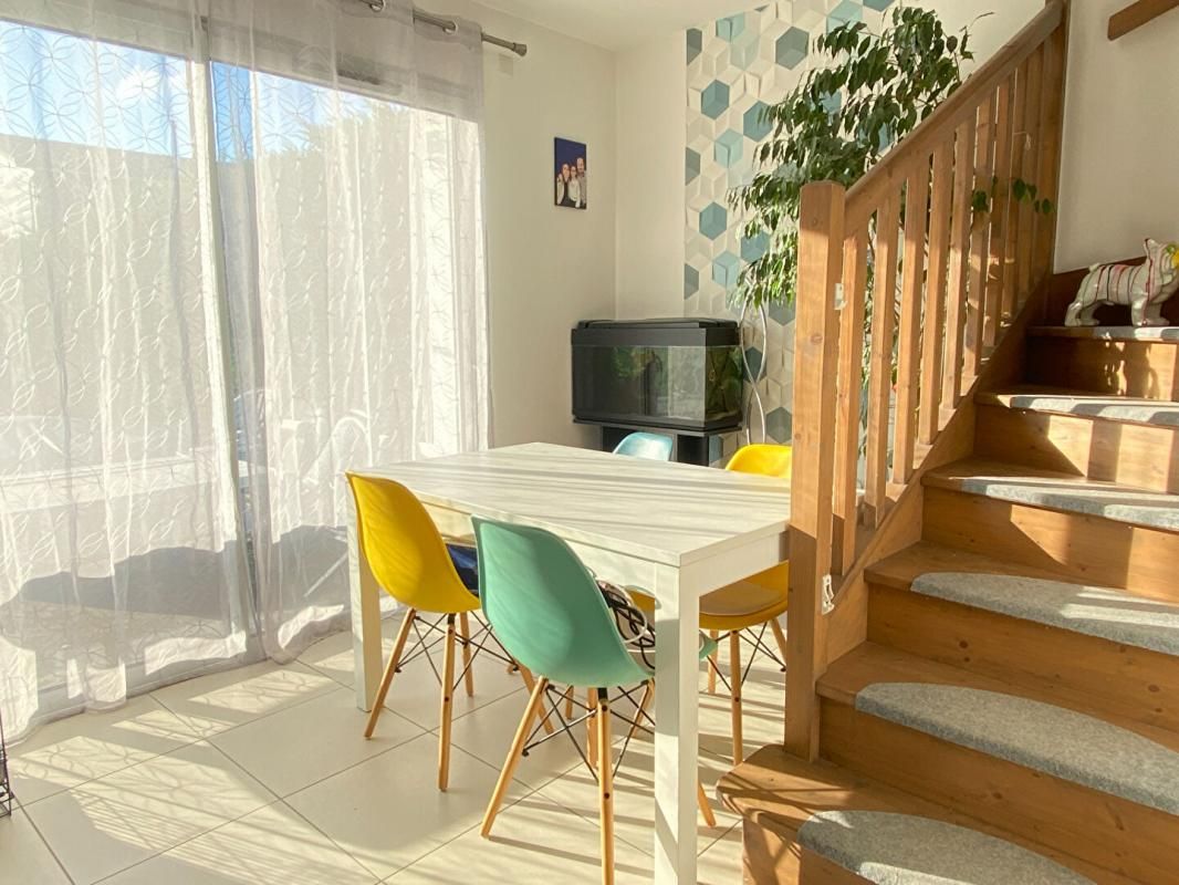 PESSAC Maison familiale proche Gare Gazinet Cestas avec 3 chambres, jardin et garage 3