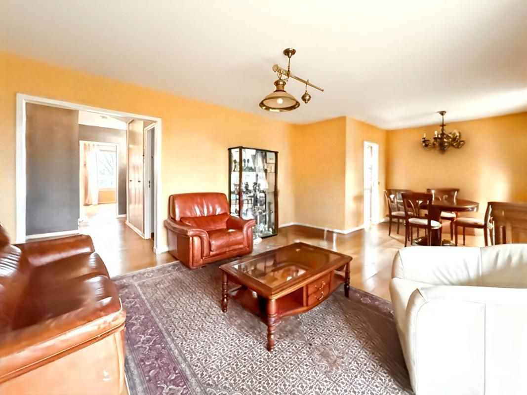 FONTENAY-AUX-ROSES Appartement Fontenay Aux Roses 4 pièce(s) 82.81 m2 4