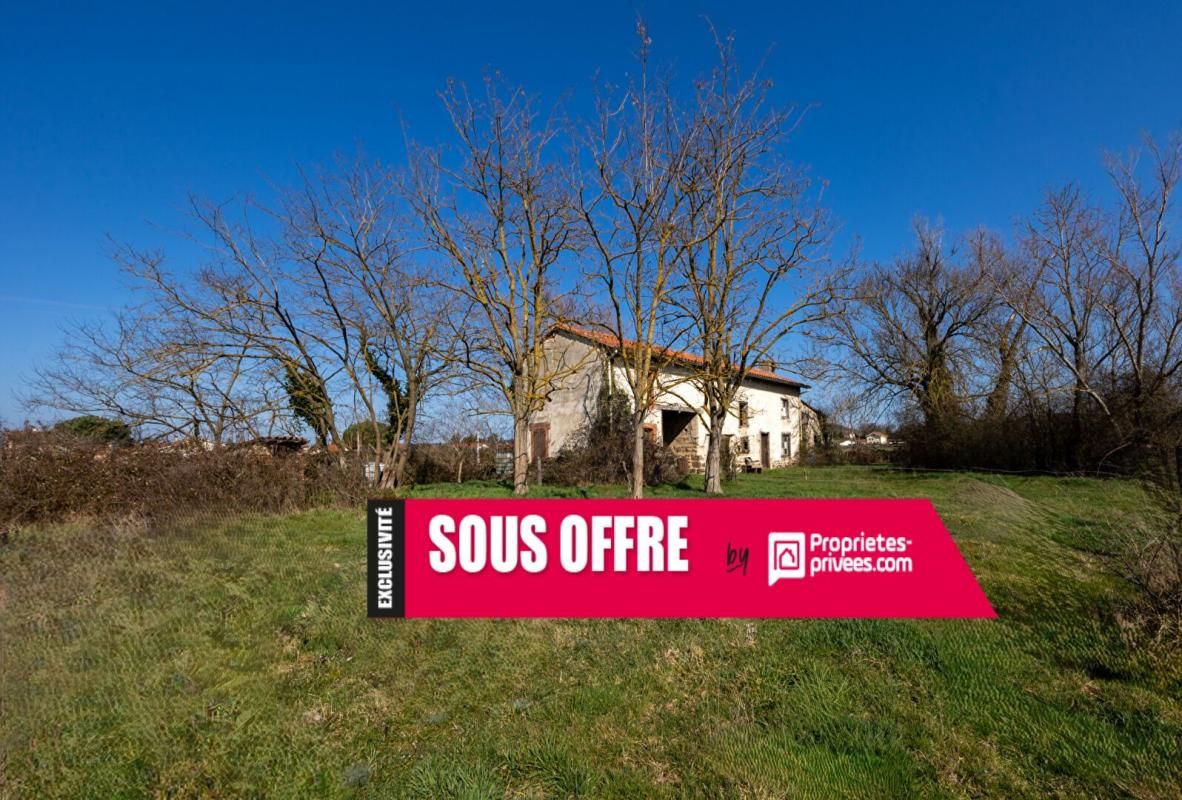 Corps de ferme sur 7600 m2 de terrain