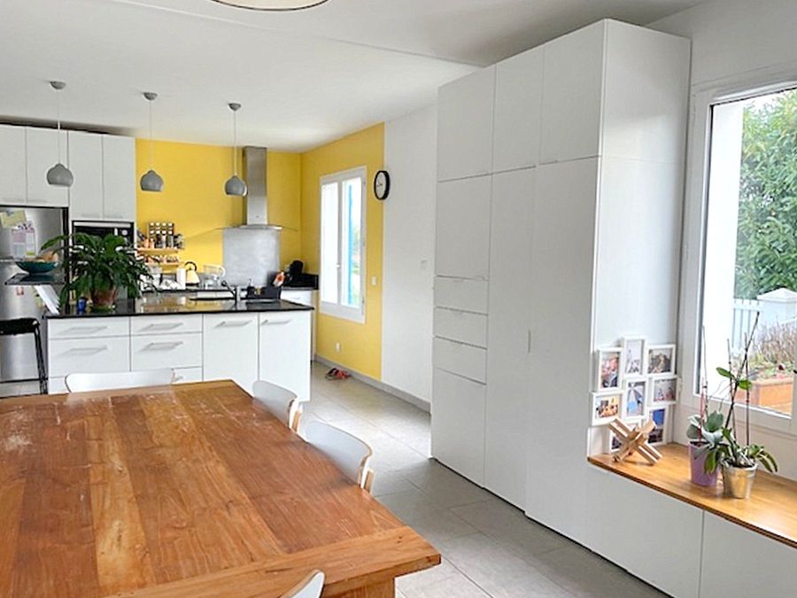 SAINT-SAUVEUR-D'AUNIS Maison de plain pied 111 m2 3 chambres, garage, jardin constructible 3
