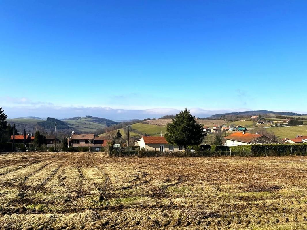 Terrain de 865 m² viabilisé avec belle vue dégagée