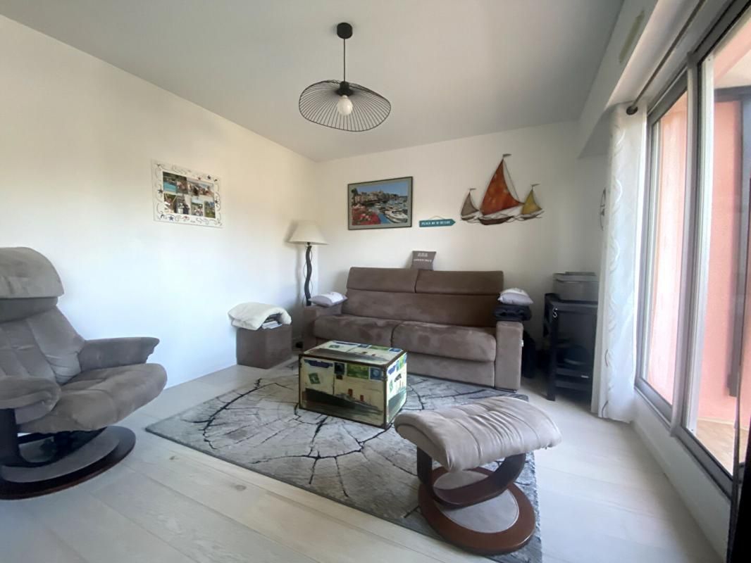 LA BAULE-ESCOUBLAC LA BAULE LE GUEZY  DANS UNE RESIDENCE AVEC PISCINE APPARTEMENT - STATIONNEMENT 3