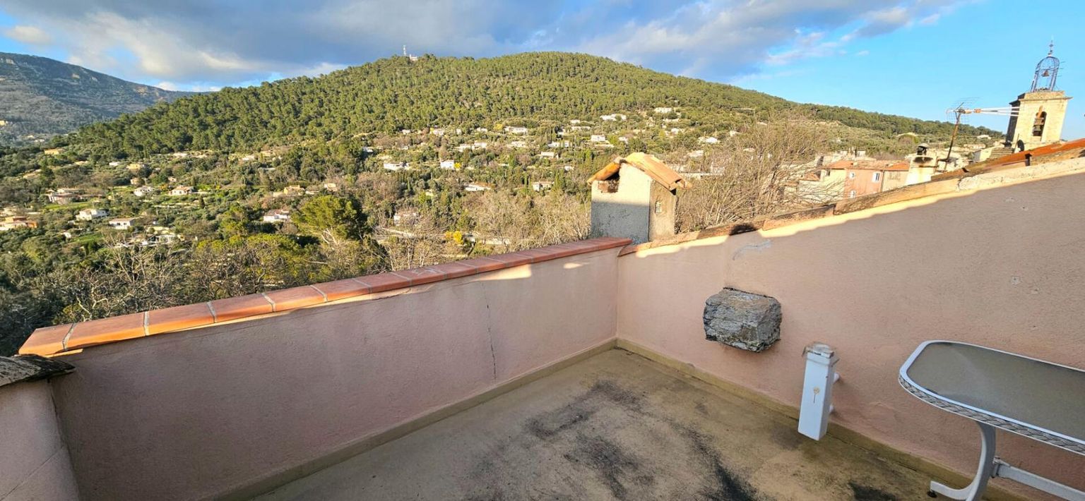 CLAVIERS Confortable  maison de village avec terrasse 4