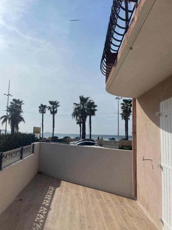 SIX-FOURS-LES-PLAGES DUPLEX SEMI-INDIVIDUEL T5 AVEC EXTERIEUR VUE MER ET 2 STATIONNEMENTS PRIVATIFS 2