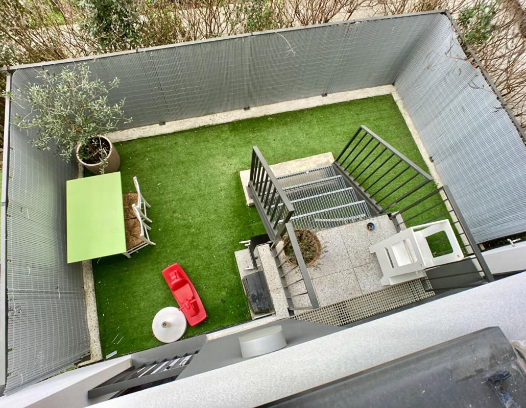 Vente duplex 65m2 BORDEAUX (33300)