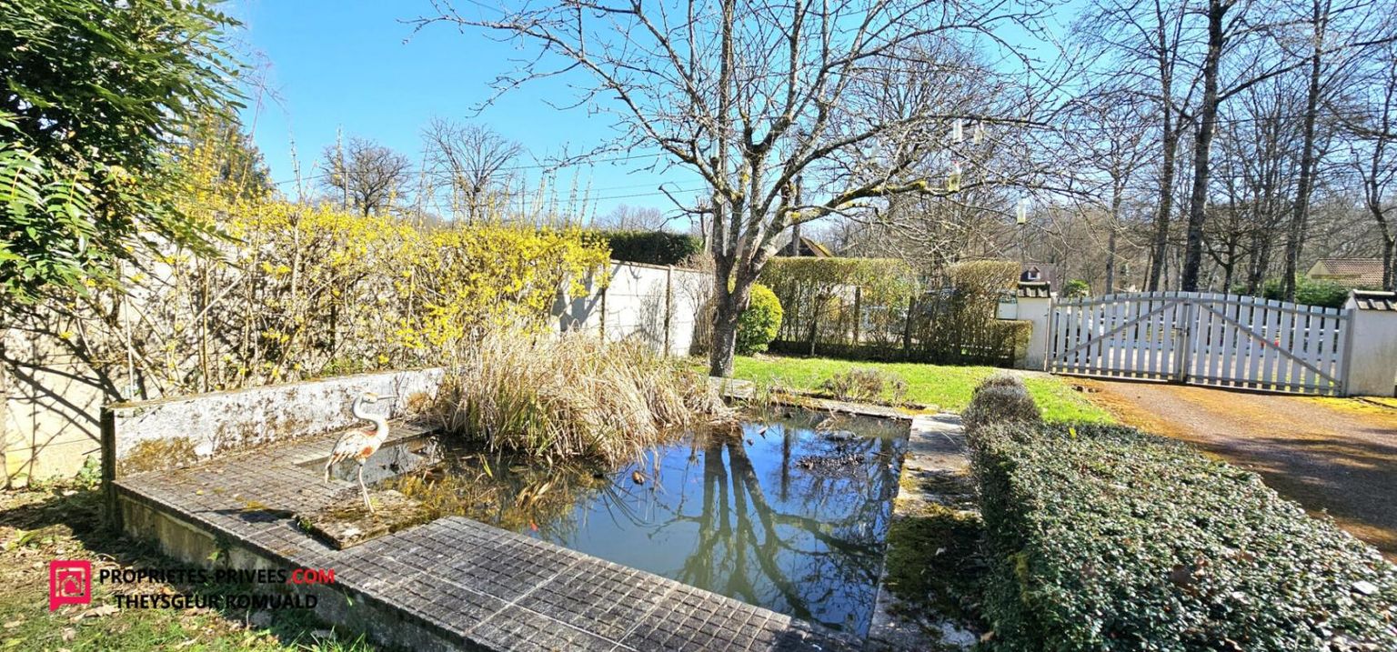EGREVILLE Maison Egreville 9 pièce(s) 228 m2 2
