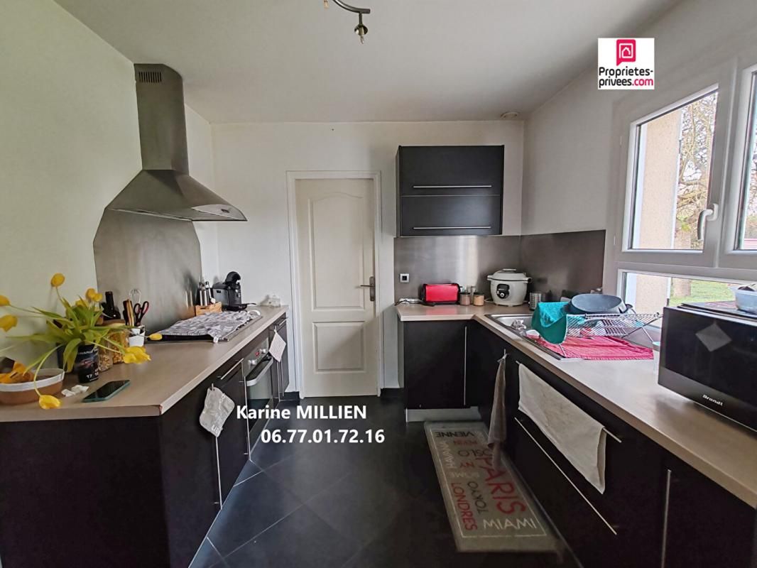DREUX SAINT REMY SUR AVRE 28380 Maison traditionnelle - 1 étage - 4 chambres - Garage - Terrain - 223000 HAI 3