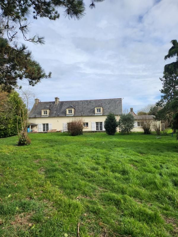 Maison de 178 m2 - 5/6 chambres - terrain arboré de 4124 m2