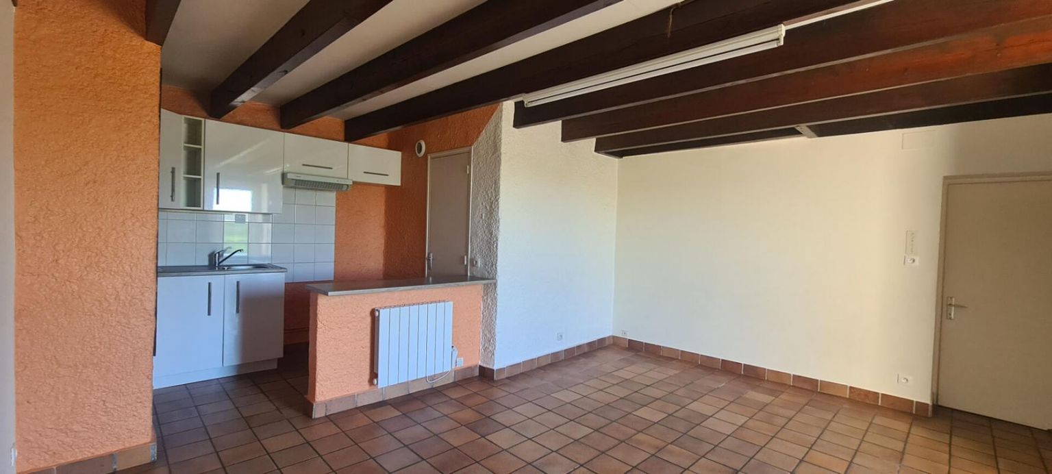 CLISSON Maison Saint Hilaire De Clisson 4 P . 3 Chs . 59 M² (70 M² utile). T 70 M² 3