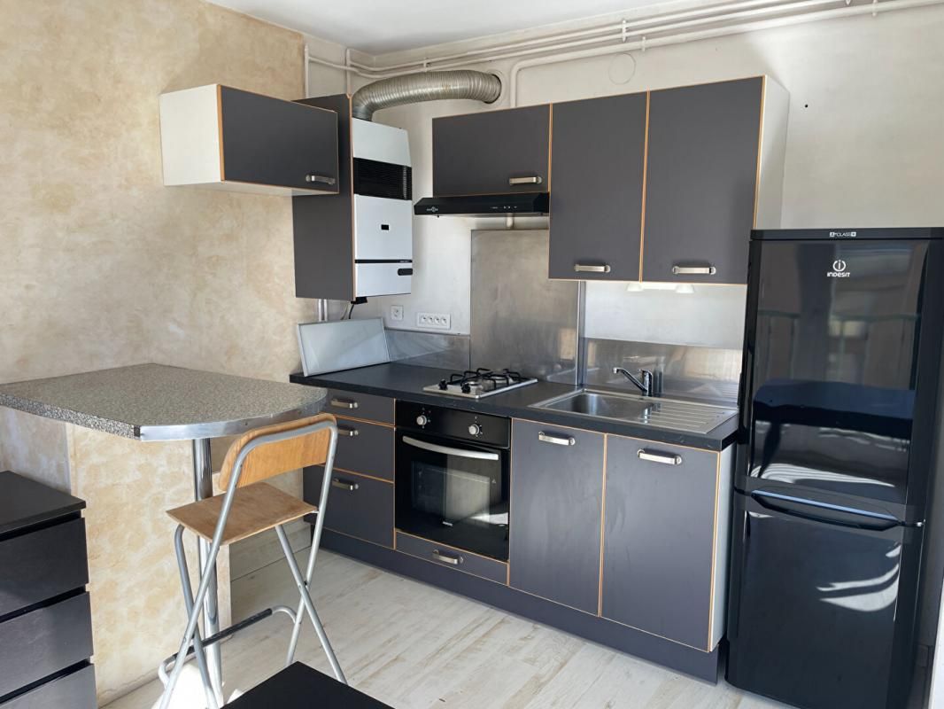 AUBAGNE Exclusivité, Aubagne appartement de type 1 4