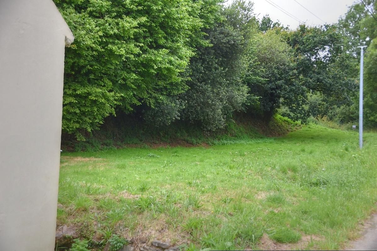 TREGUIER Maison  au calme, 3 chambres,  97 m2 sur  terrain de 940 m2 3
