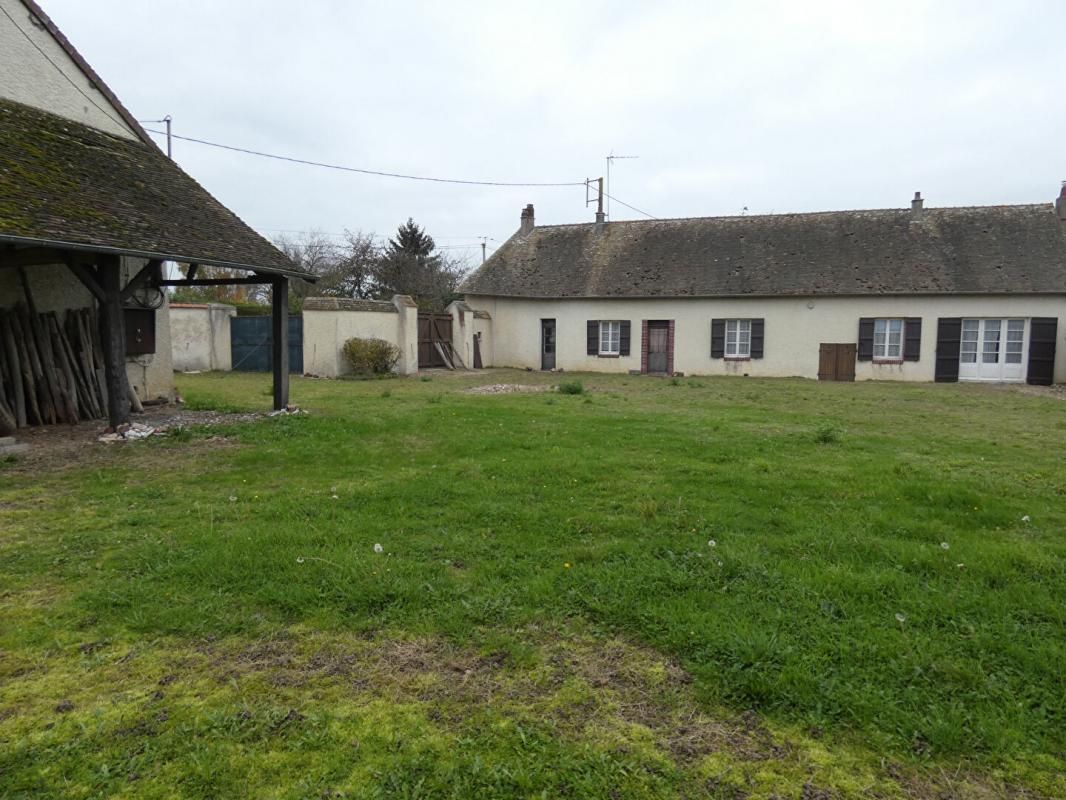longère à rénover+ grange