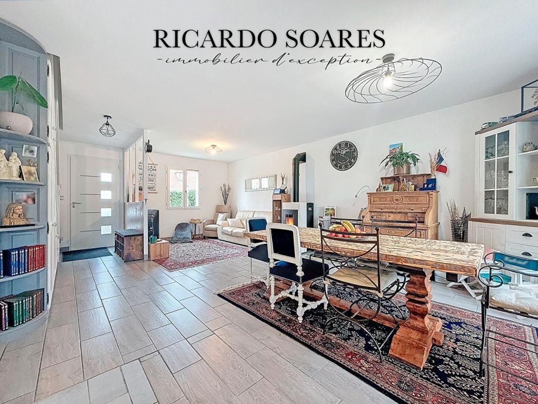 LACROIX-SAINT-OUEN 60610 LACROIX-SAINT-OUEN - Maison vivable de plain-pied avec 137m2 + 9m2 au sol / 6 Pièces / Grand séjour avec cuisine ouverte / Terrain 660m2 2