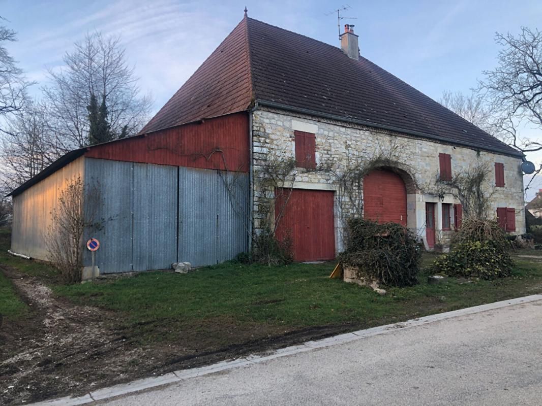 SANTANS Maison Santans 4 pièce(s) 95 m2 1