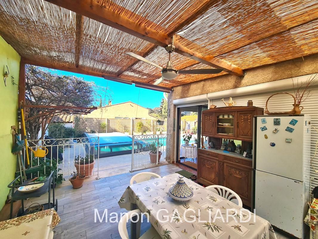 SIX-FOURS-LES-PLAGES Les Lônes- Villa T5 - 151m² avec piscine- Proche plages et port de Sanary à pied 4