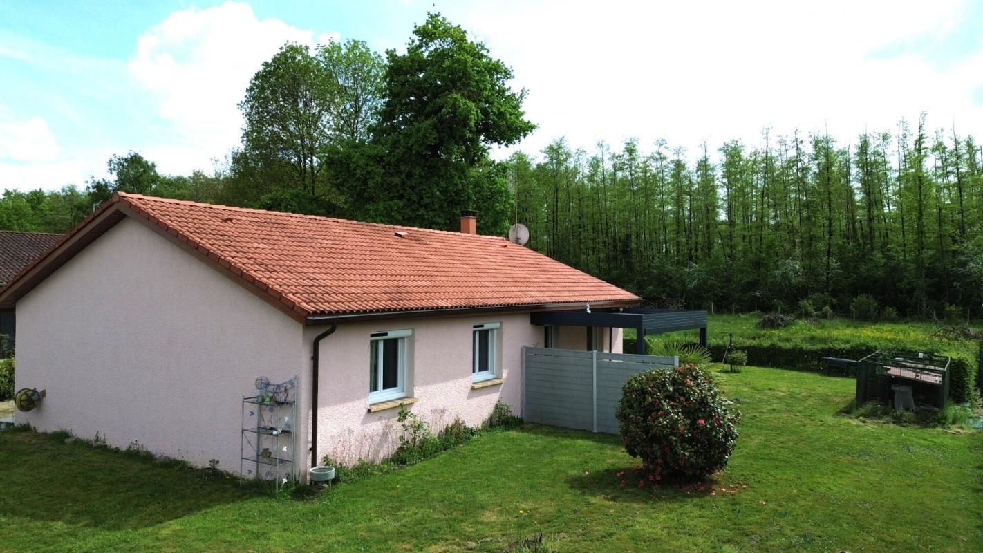 Maison Plain Pied 3 chambres sur terrain 900 m2