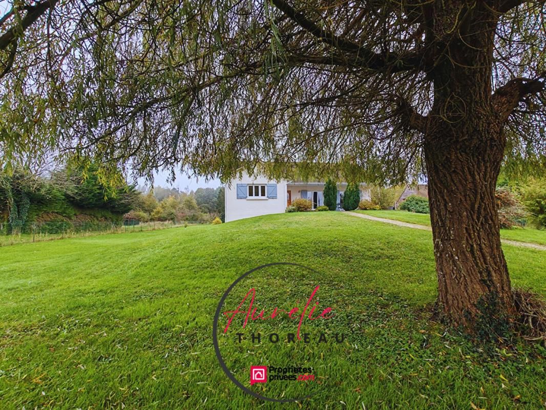 CHILLEURS-AUX-BOIS Maison familiale sur terrain clos 2
