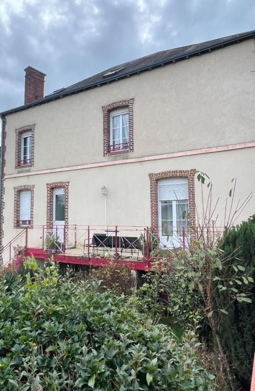 MONDOUBLEAU Immeuble  9 pièce(s) 168 m2 2