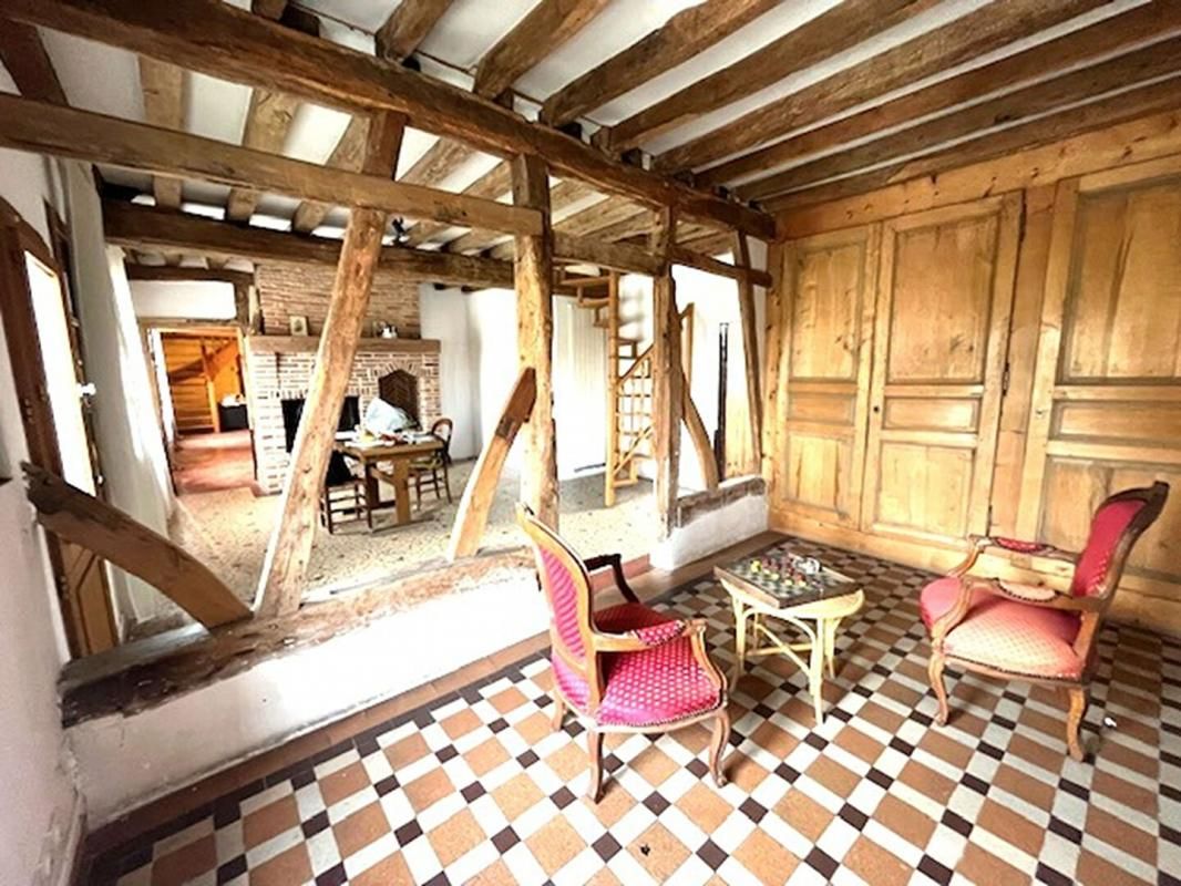 GOURNAY-EN-BRAY CENTRE VILLE DE GOURNAY EN BRAY 4 CHAMBRES 3