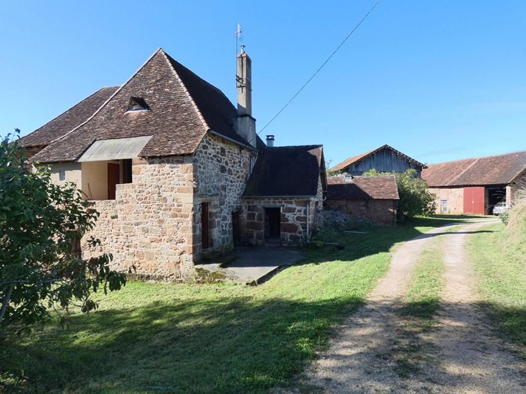 Propriété sur 1,2 hectares avec Maison / grange / stabulation