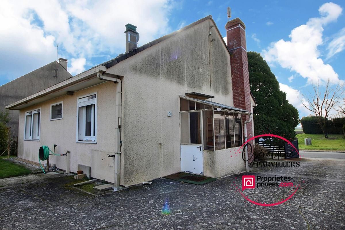 OUARVILLE Maison de plain pied 2 chambres double garage jardin 3