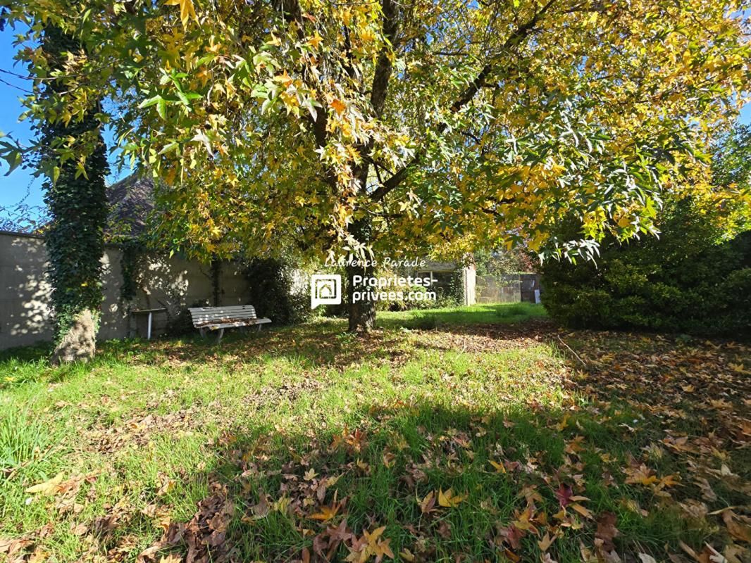 MONTPON-MENESTEROL Maison 280M² garage, annexe, appartement indépendant 60m² jardin 3