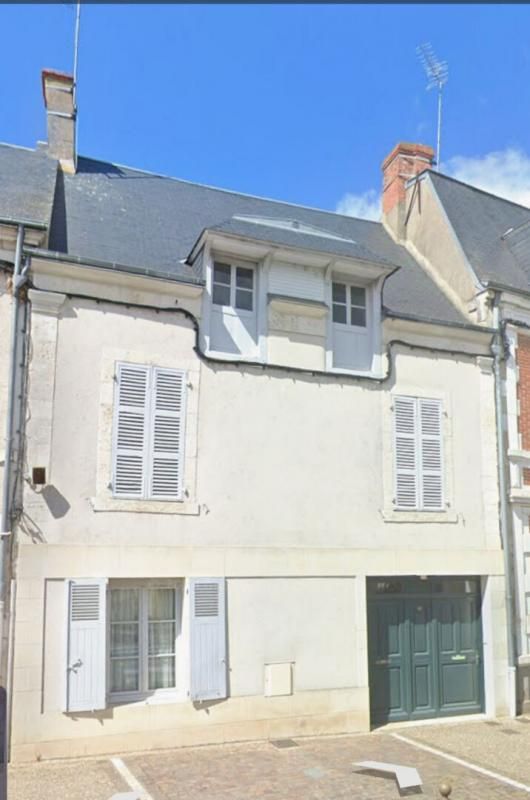 DEOLS Maison d'habitation divisée en 2 appartements indépendants 2