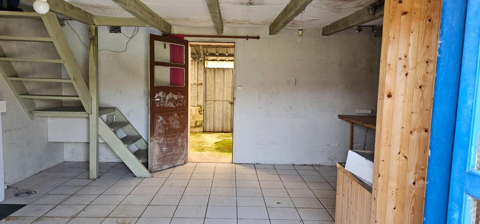 PLOERDUT Charmante maison en pierre à rénover, proche du bourg de Ploërdut 2
