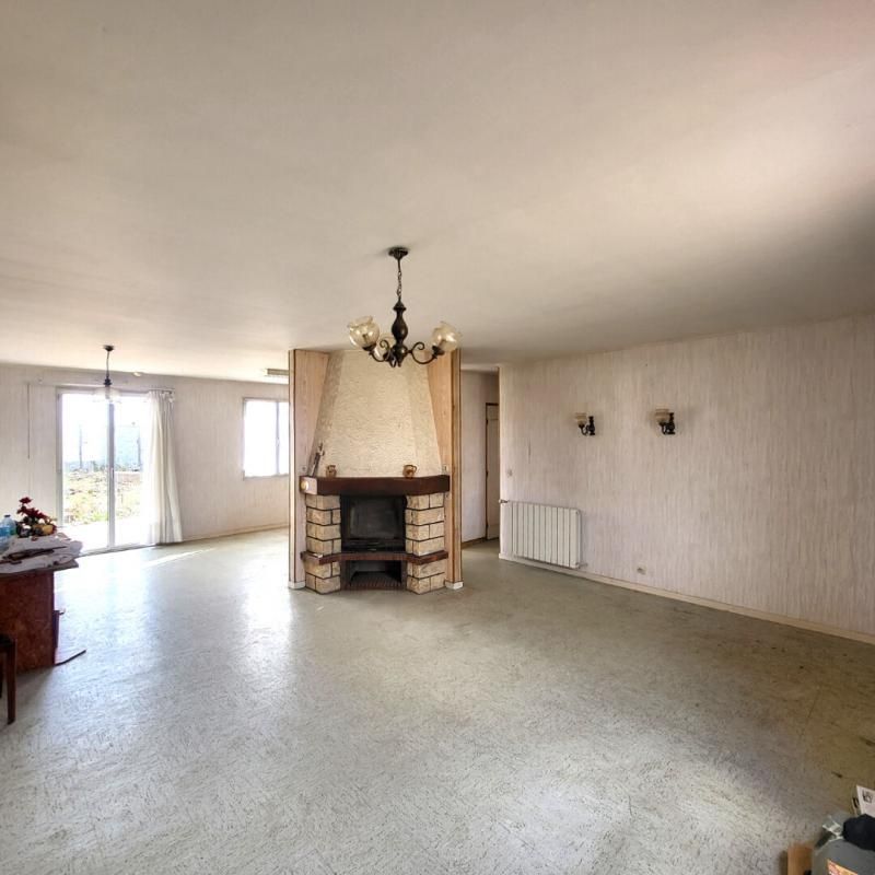 DREUX Maison 5 chambres (110m²), Saint Rémy sur Avre (28380), double garage, terrain de 800 m². Prix HAI 179 900 3