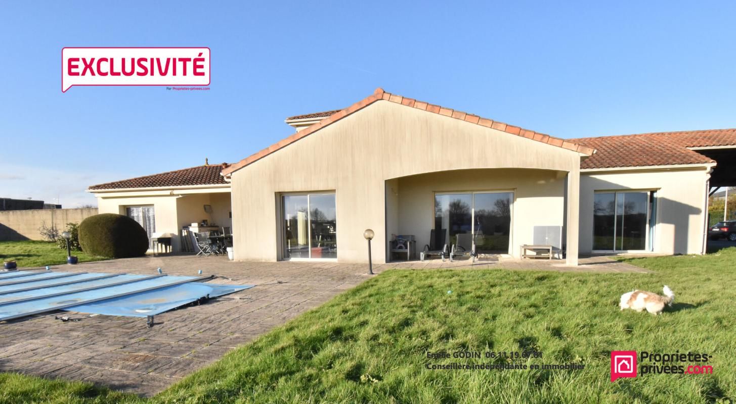 Maison Maulevrier 8 pièce(s) 217 m2