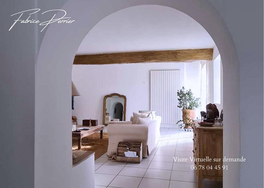 LA BEGUDE-DE-MAZENC Maison en pierre 320 m2 habitables + Dépendances 260m² 3