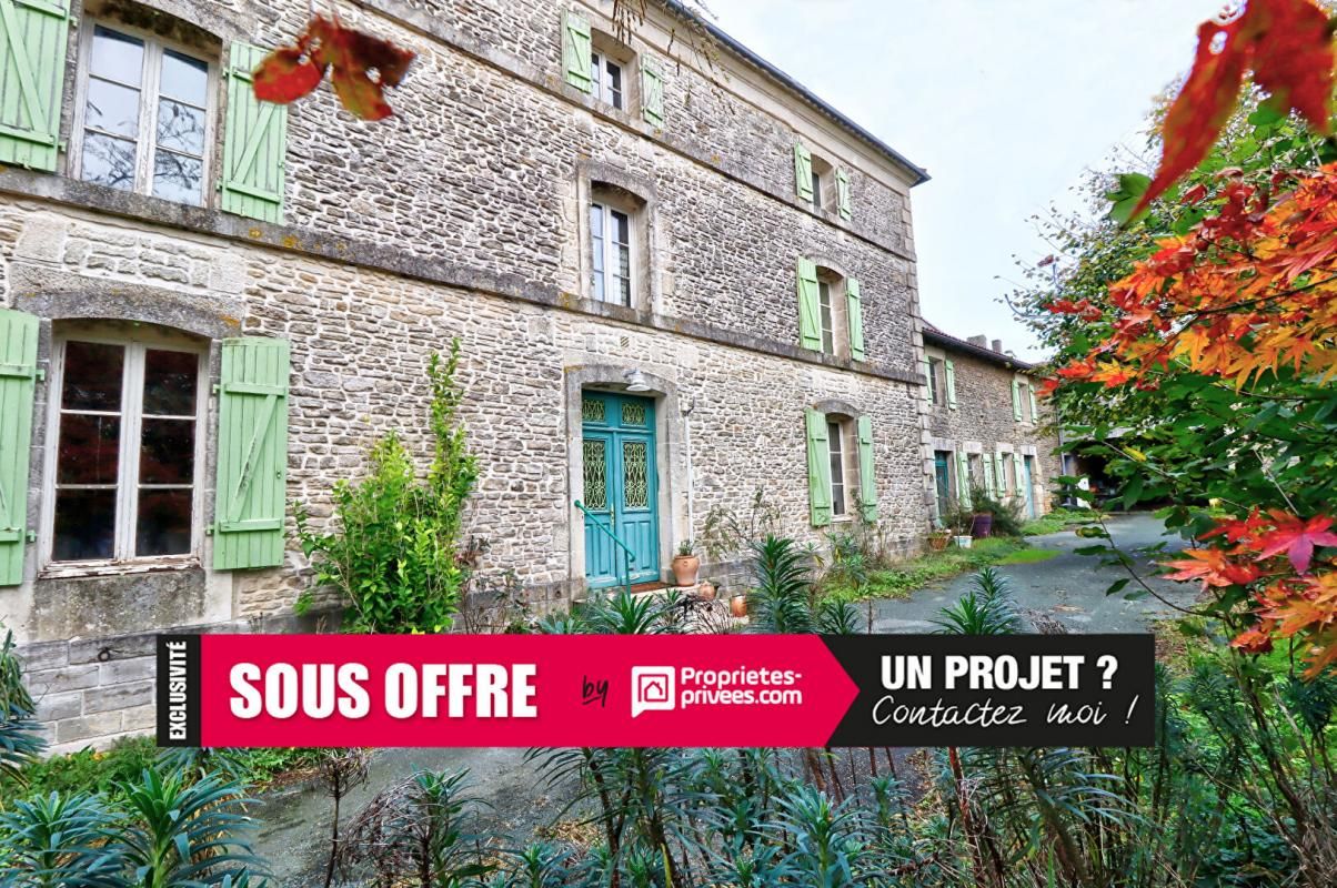 Maison Saint Christophe Sur Roc 8 pièce(s) 226 m2