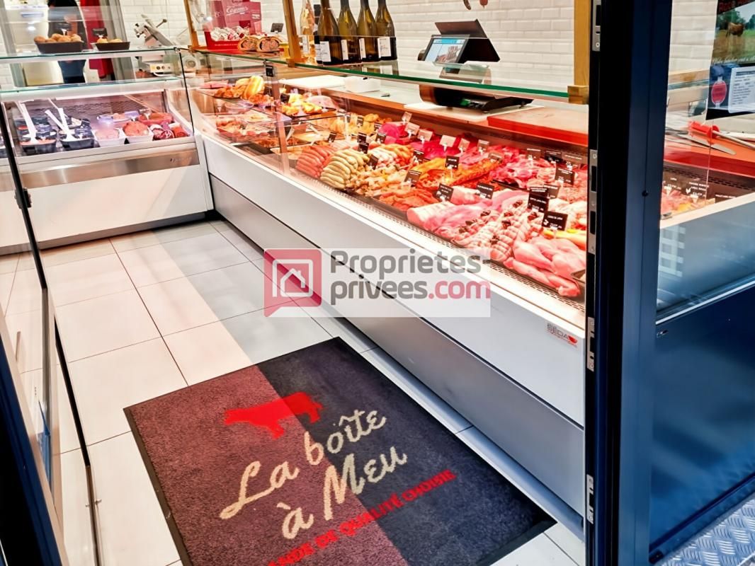 ALLEVARD Immeuble de rapport rentable + Commerce Allevard 8 pièce(s) 3