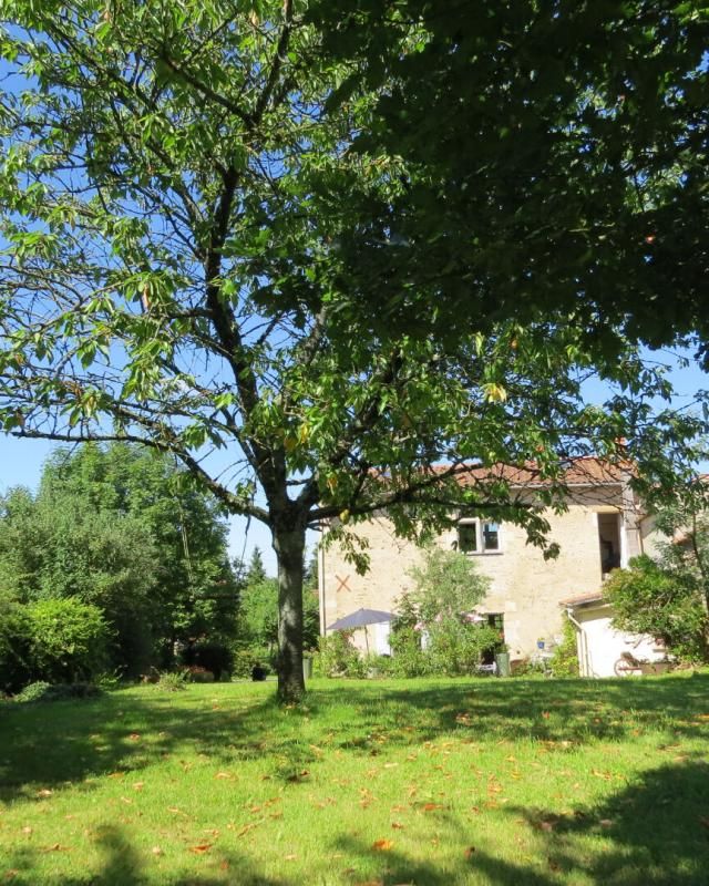 LA CAILLERE-SAINT-HILAIRE Petit Logis restauré version loft 3