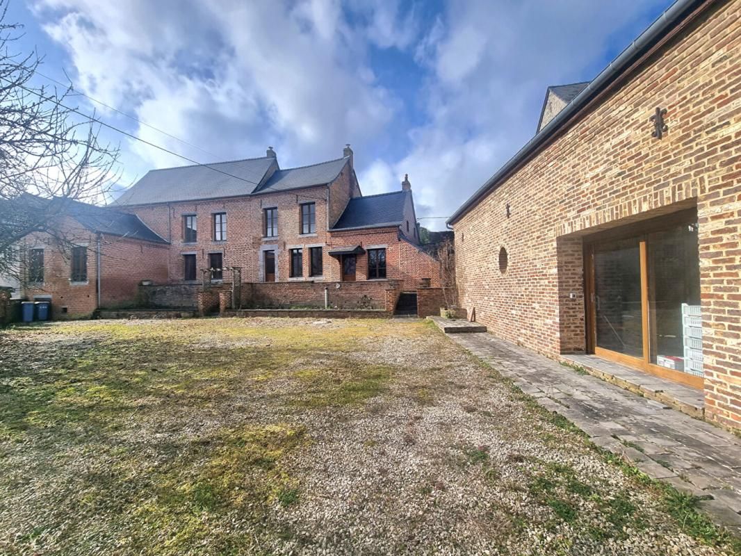 Maison Origny En Thierache 11 pièce(s) 241 m2