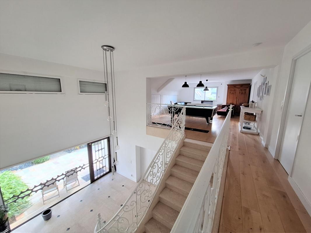 ORVAULT Maison Orvault 7 pièces - 280 m² 2