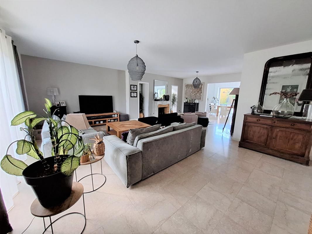 ORVAULT Maison Orvault 7 pièces - 280 m² 3
