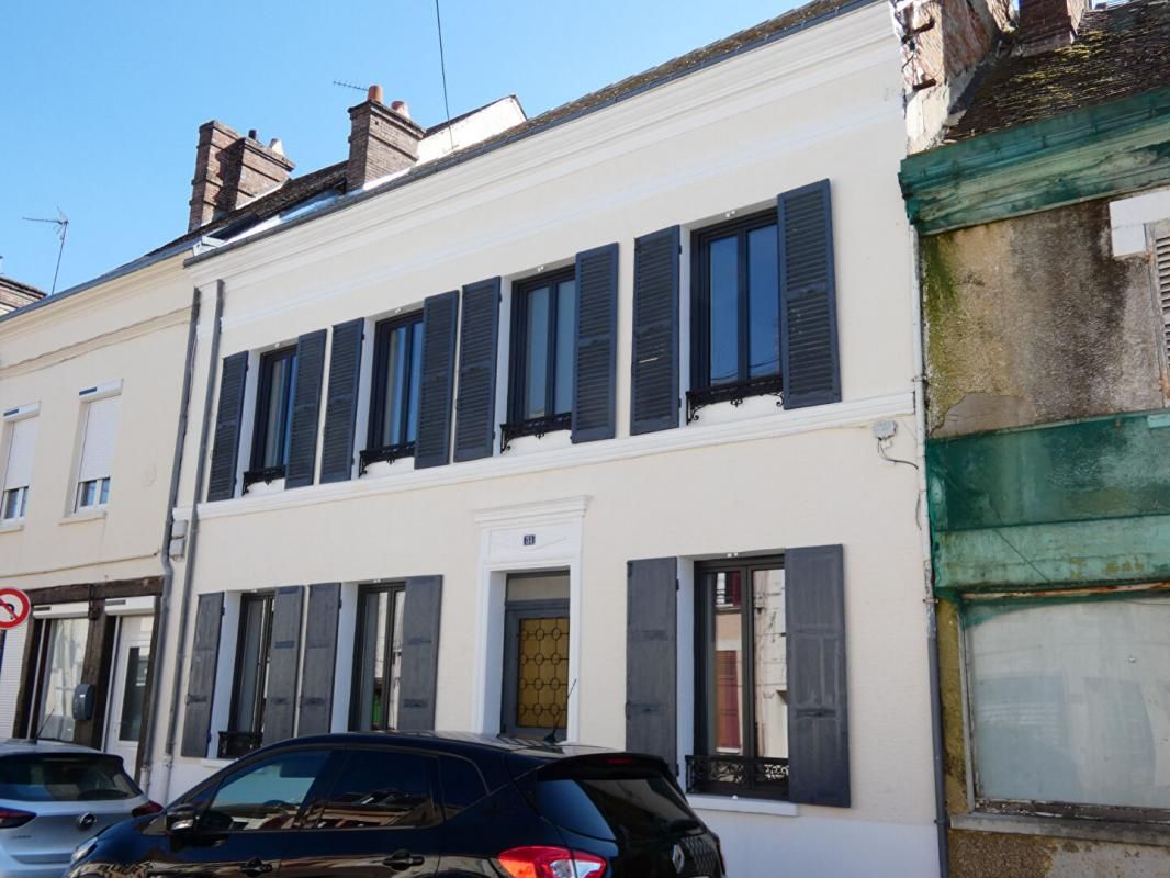 IVRY-LA-BATAILLE Maison coup de coeur centre ville 4