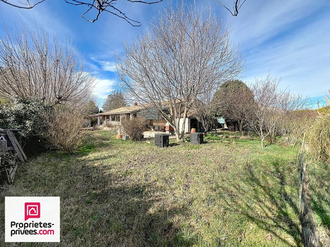 RIANS RIANS VILLA T5 avec grand garage sur 1200 m² terrain clos 3