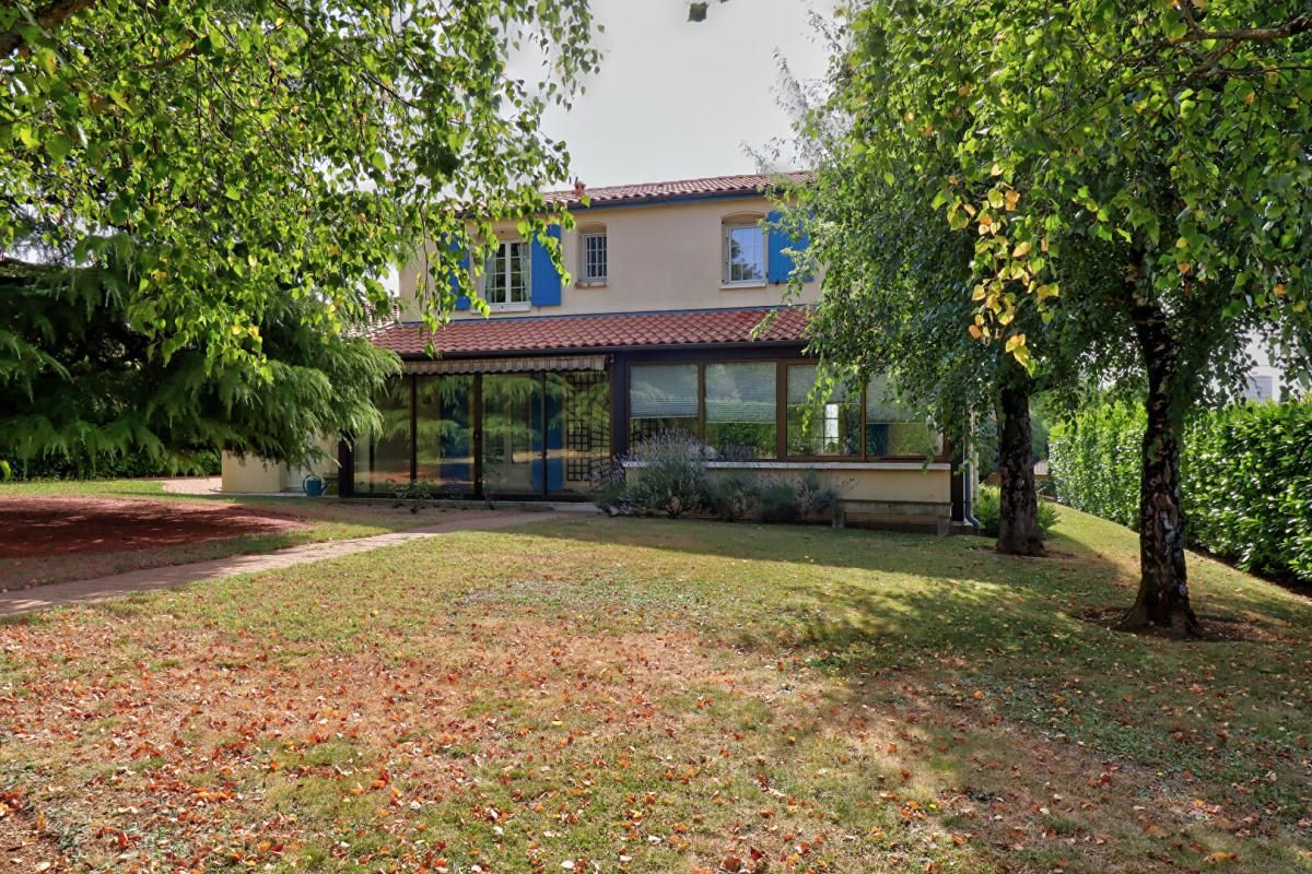 SAINT-MAXIRE Maison Saint Maxire 6 pièce(s) 125 m2 3
