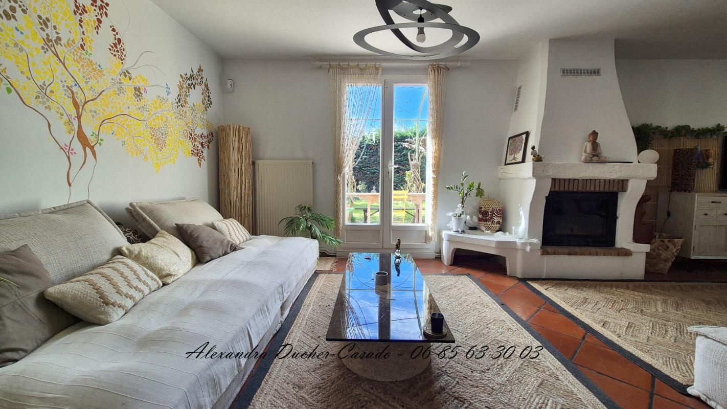 LES MEES Maison lumineuse avec appartement et jardin paysagé 4
