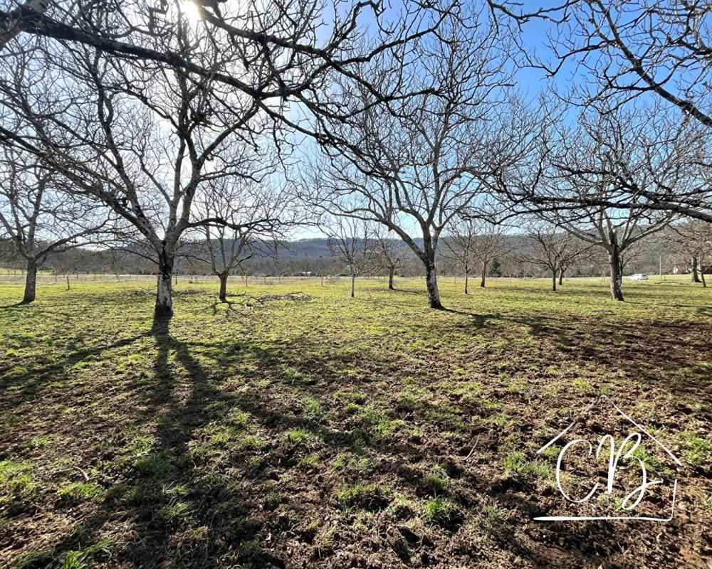 SERGEAC 24290 Sergeac - Terrain Constructible 4264 m2 3