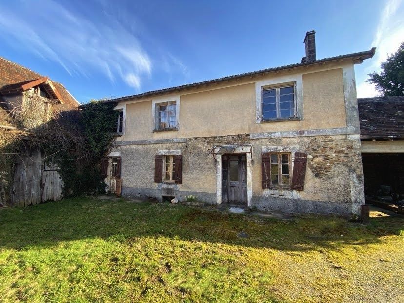 Maison de campagne avec sa grange Sarrazac