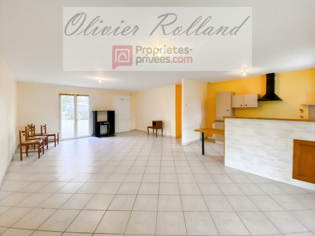 VALANJOU 49670 - Valanjou - Maison de plain-pied de 4 pièces sur 951 m² 2