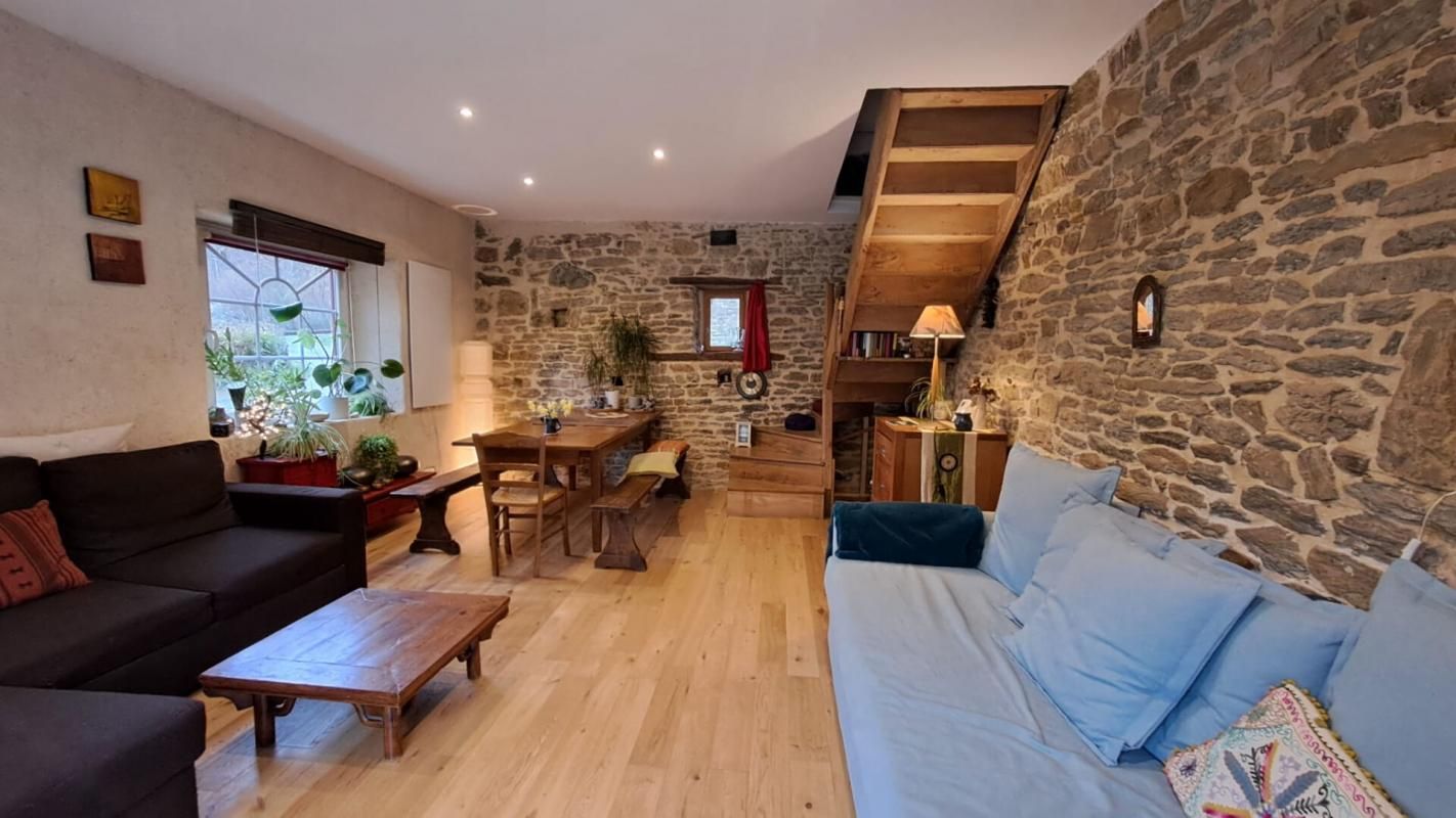 CONDE-SUR-NOIREAU Charmante maison en Suisse Normande 2