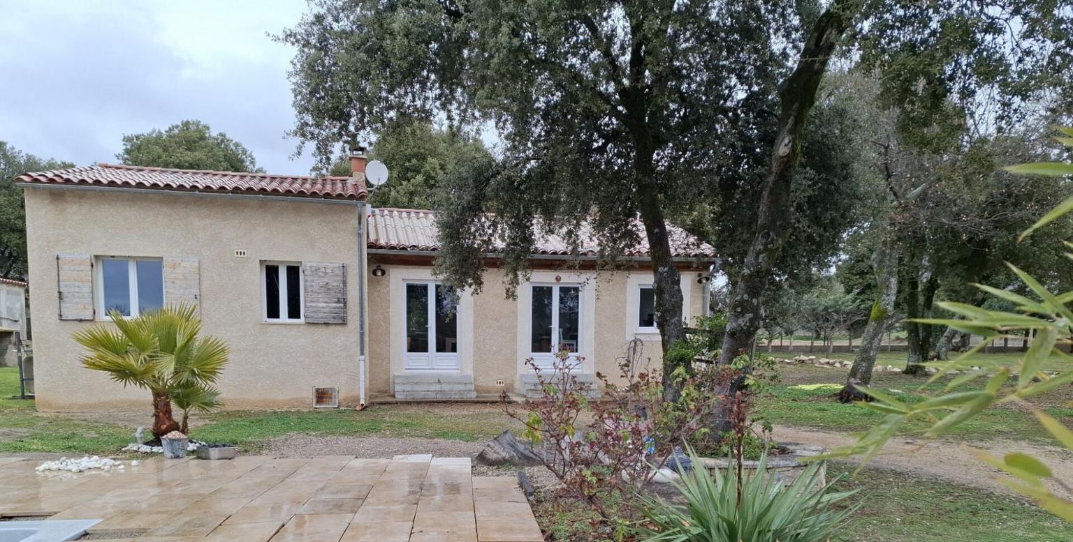 LA ROCHEGIRON BELLE PROPRIETE DE 100 M² AVEC GARAGE AMENAGE + TERRAIN 2800 M², PISCINE AVEC POOL HOUSE, UNE DEPENDANCE ET UN POULAILLER 2