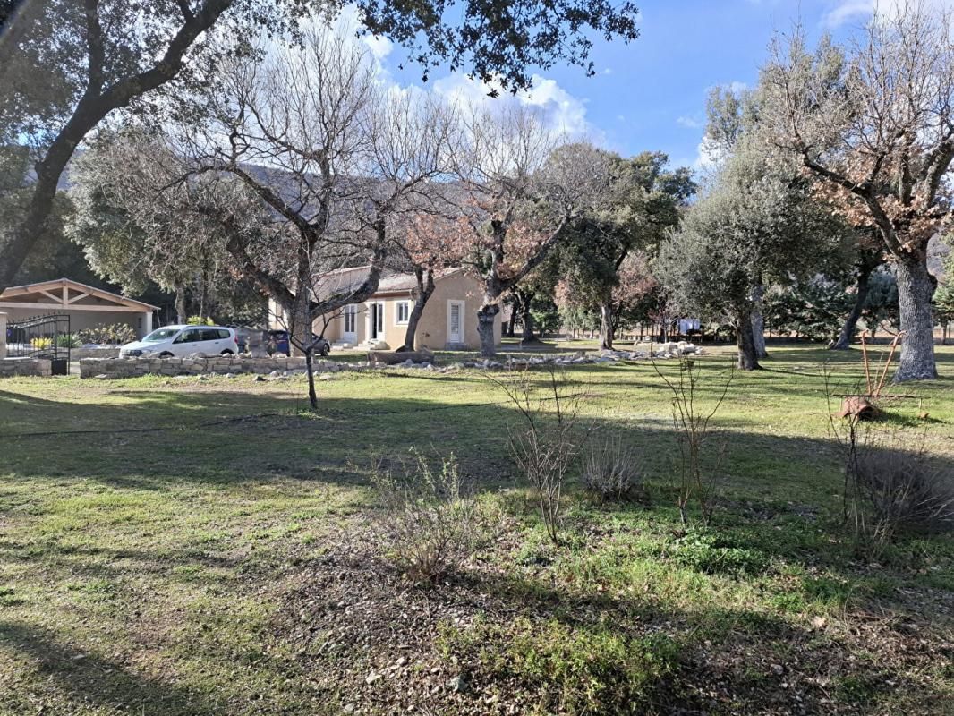 LA ROCHEGIRON BELLE PROPRIETE DE 100 M² AVEC GARAGE AMENAGE + TERRAIN 2800 M², PISCINE AVEC POOL HOUSE, UNE DEPENDANCE ET UN POULAILLER 4