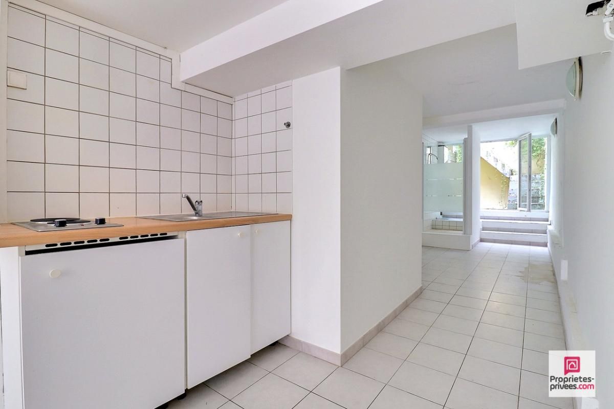 MONTREUIL Montreuil -Appartement avec jardin et usage mixte habitation/commercial 3